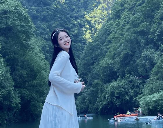 恩施五日旅游團(tuán)在哪兒報名？恩施地心谷門票當(dāng)天去能買到嗎？碼住(圖1)
