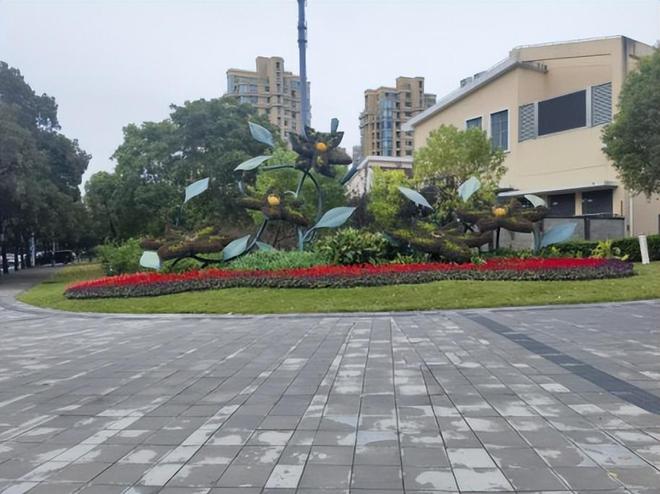 濱州市第二批赴上海“體悟?qū)嵱?xùn)”隊開啟學(xué)習(xí)實踐之旅——在黃浦江畔汲取智慧 助力濱州口袋公園建設(shè)(圖2)