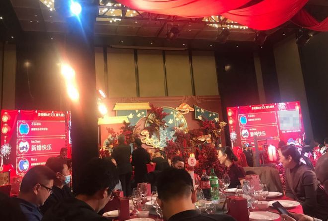如何把婚禮現(xiàn)場舉辦的熱熱鬧鬧？婚禮現(xiàn)場互動游戲推薦(圖1)