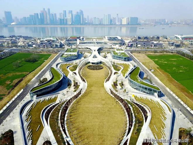 九游app：宸樾世際軒（售樓處）2025官方網(wǎng)站-樓盤評測-價格-戶型-停車位(圖10)