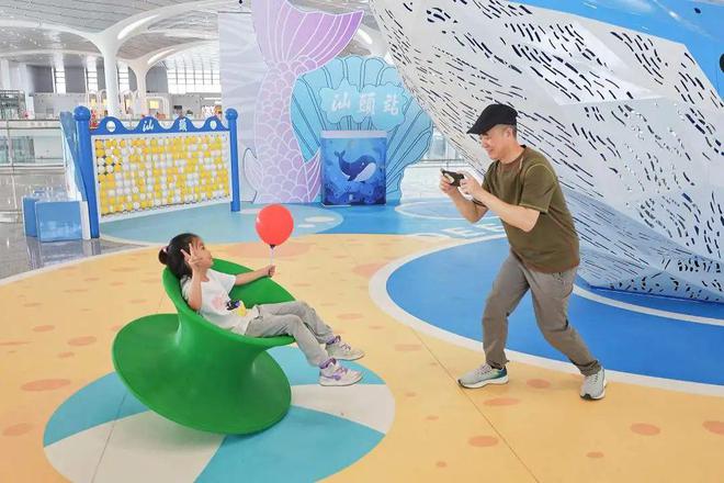九游app：全國(guó)首創(chuàng)！免費(fèi)兒童樂園落地汕頭高鐵站